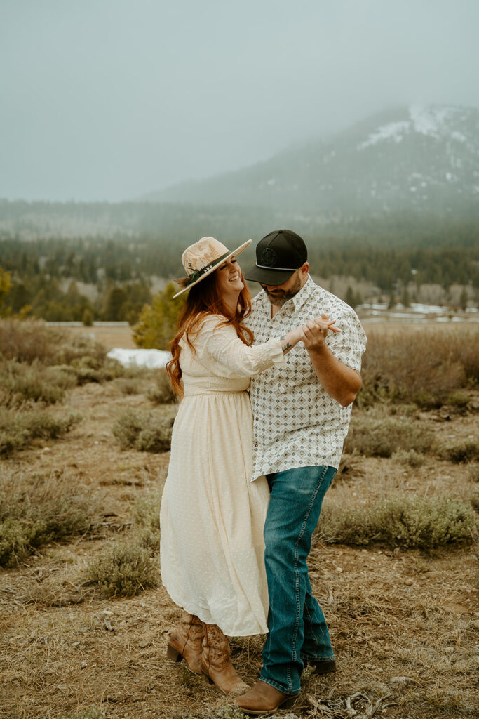 Reno wedding photographer captures man and woman dancing