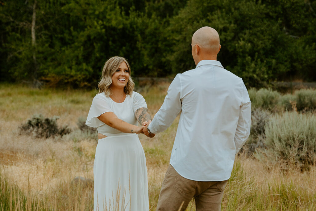 Reno Wedding Photographer captures man and woman holding hands